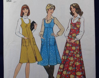 1970's Pinafore Dress & Blouse Sewing Pattern in Size 12 - Style 1245