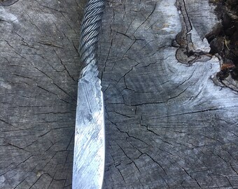 Cable Damascus knife with custom leather sheath