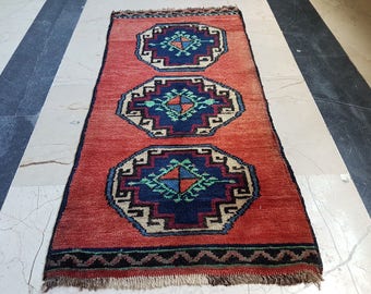 Small Persian Rug Teppich Tapis Vintage Miniature Persian Rug Outdoor Rug Boho Decor Oriental Rug Turkish Bath Mat 1'5'' X 2'11'' 42x89cm
