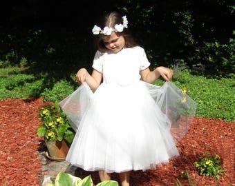 White flower girl dress,Beach Wedding,Princess dress,long white dress,white lace dress,Communion dress,Baptism dress,Junior Bridesmaid dress