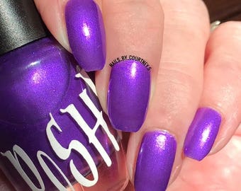 Unique "Living Lavishly" Pearl Purple Nail Polish Full Size 15ml Bottle
