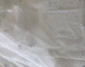 White lace tulle 260 * 140 cm drop