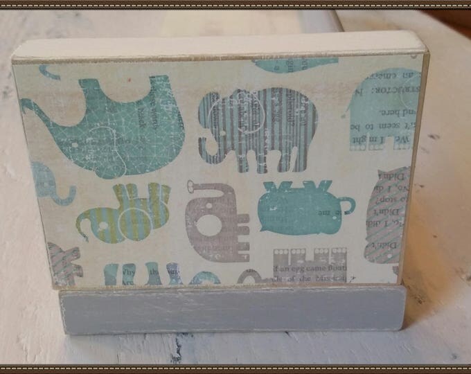 Customized little elephants bookcase