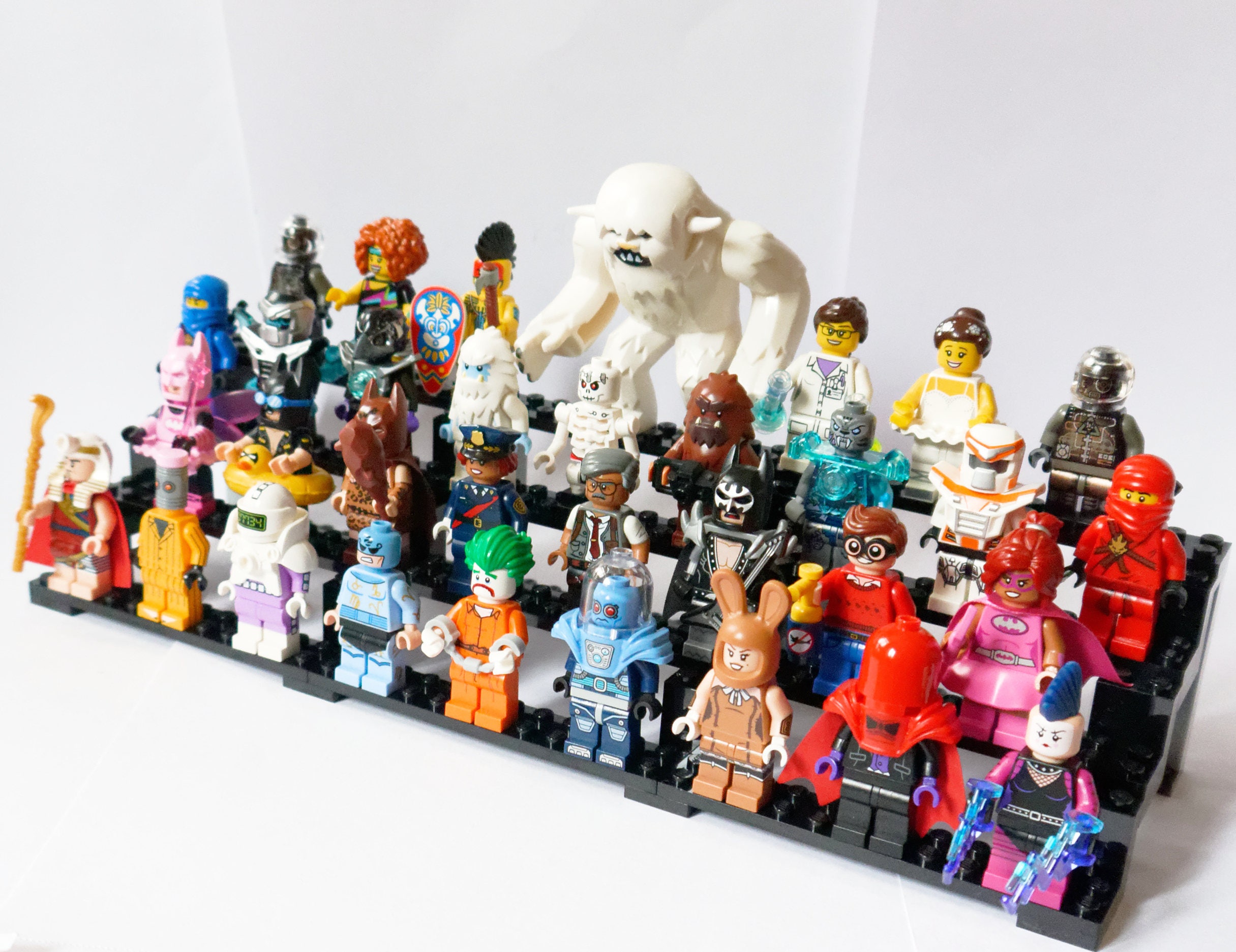 lego mini figure stand