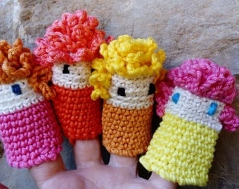 Tiny puppets for kid's fingers