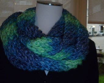 Choker / snood hand knit soft
