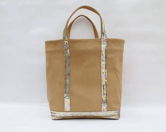 New shopping bag in Tan Leather clear with yellow-gold sequins faceted
