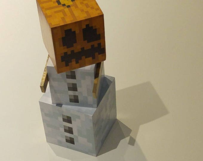 wooden Minecraft Style Snow Golem 32cm Tall with movable arms