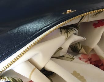Small Wooden Handled Navy Daisies Clutch main image 0