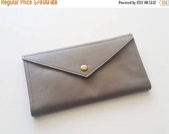 OnSALE Grey envelope wallet - leather women wallet