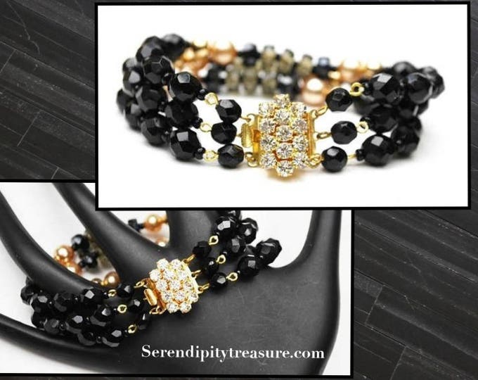 Rhinestone Bead Bracelet - Triple strand - Black Glass -Rhinestone Clasp - Glass bead - pearl gold