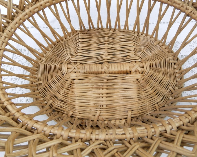 Antique French Oval Woven Wicker Willow Fruit / Bread Basket / Bowl French Country Decor, Rustic Cottage Primitive Retro Interior,