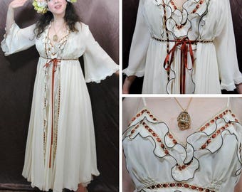 Renaissance Nightgown and Matching Robe