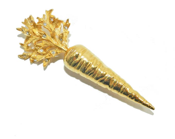Vintage "TARA" golden carrot brooch pin, Fabulous detail with clear rhinestones figural, Vintage Designer jewelry jewellery, gift for her
