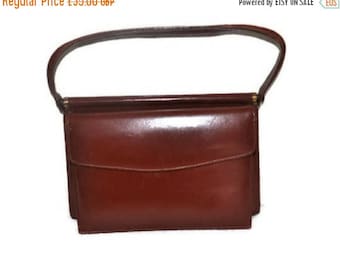 Summer Sale Vintage Tan Leather Handbag // Small Leather Bag // Casual Day Bag