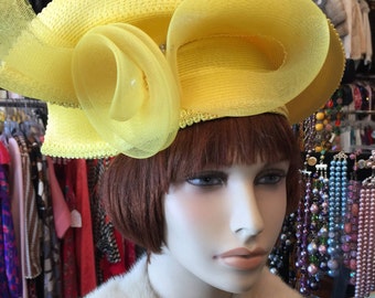 VTG 70's fabulous Bright Yellow Fancy Woven Hat ~ 1970's timeless hat