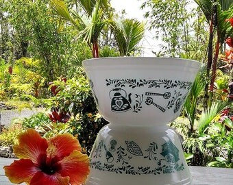 Vintage Mixing Bowls Federal Glass American Homestead Pattern, Green/Turquoise and White Serving Bowls, Vintage Kitchen, Collectible Bowls