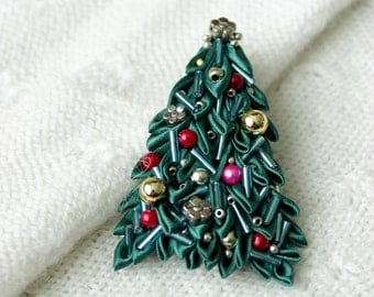 Christmas brooch Christmas jewelry Christmas tree Baby girl Christmas gift for girlfriend Kanzashi Unique gift for her Xmas gift for woman
