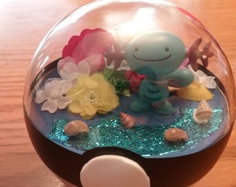 FREE SHIPPING** Whooper Pokeball Terrarium