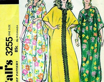MCCall's 3255 CAFTAN COVER-UP Vintage 1970s ©1972