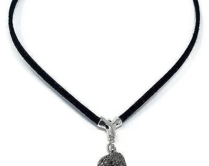 Vegan Choker, women choker, Druzy choker, vegan necklace, women necklace, Choker necklace with Druzy stone pendant, minimalist choker