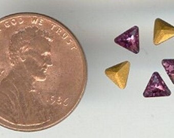 24 Swarovski Article 4722 Amethyst Trillion Triangle 4mm Glass Faceted Gem Jewels S861