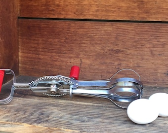 RETRO Vintage Rotary Hand Beater Egg Beater Rust-free