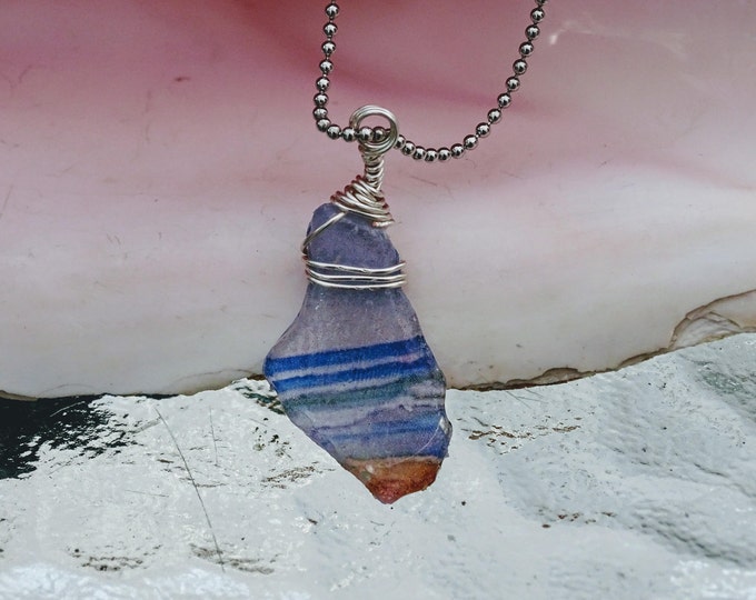 Medium piece of Lake Michigan Beach Glass with an image of Chicago Skyline - Wire wrapped - unique shape