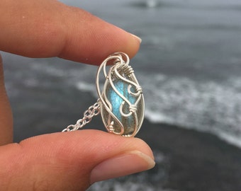 Blue Labradorite Silver Pendant