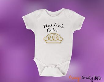 Auntie baby onesie - Auntie's CUTIE PIE, aunt gift onesie aunt onesie gift aunt to be onesie onesie aunt gift aunt baby clothes auntie baby