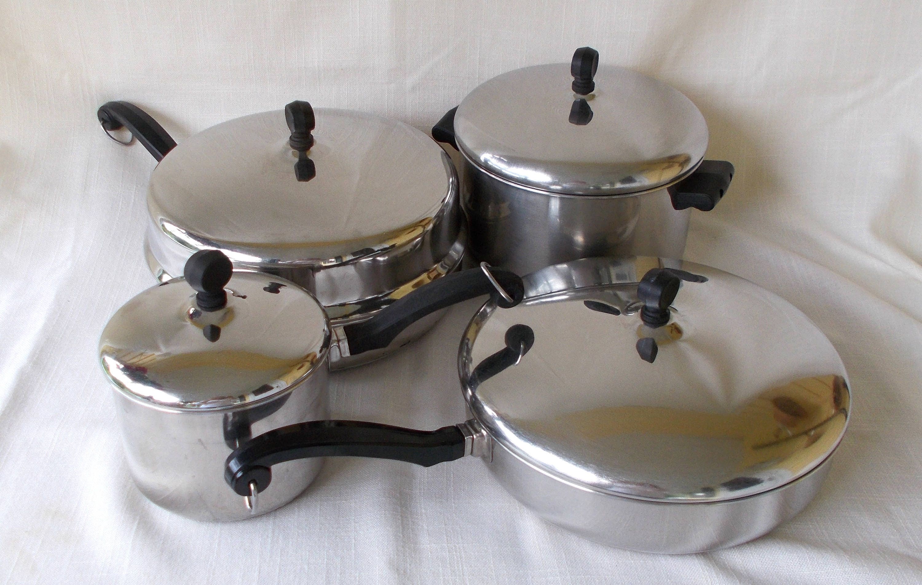 Vintage Farberware Cookware Set 8 Pieces Pots & Skillets