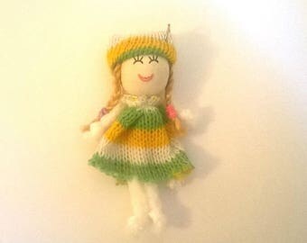 Doll charm wood wool green 7.5 cm