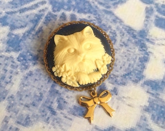 Kitten and Butterfly bow brooch