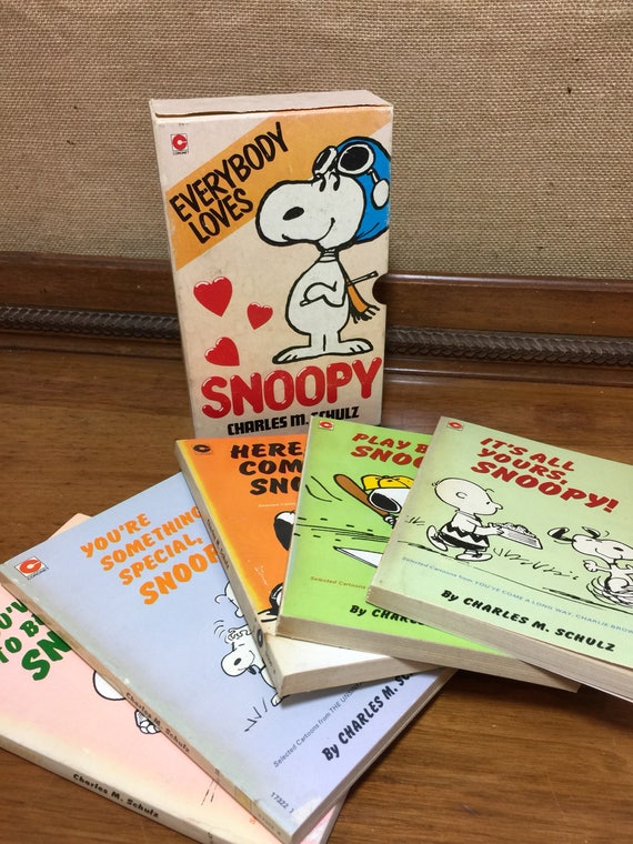 Snoopy Box Set | Charlie Brown Books | Vintage Books Box Set | Vintage Children's Books | Collectors Retro Books | 1980s Kitsch Books