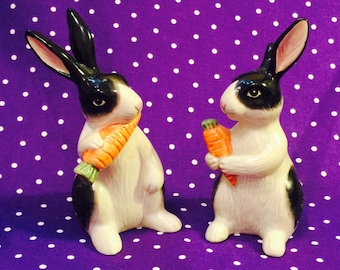 Fitz and Floyd Kensington Rabbits Salt and Pepper Shakers made in Japan circa 1987