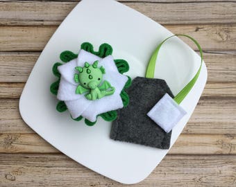 dragon tea set, felt tea set, felt cupcake set, dragon toys, pretend tea party set, dragon themed gift set