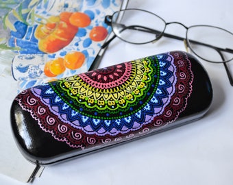 Colorful Mandala art Glasses case Hand painted Hard case for glass Rainbow Eyeglass case Mehndi decor Gift for women Gift for mother