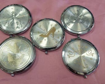 Party Favor Compact Mirrors! Wedding, Sweet 16, and Quinceañera. Espejos para recuerdos de Boda, Quinceañera. Recuerdos de fiesta.