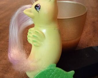 Vintage Rare 1986 My Little Pony, Sea Pony, Surfy, green fish comb, 1980s, Seapony