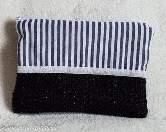 Black and white striped bag 21 x 15 cm
