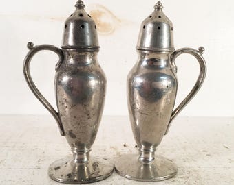 Solid Pewter Farmhouse Kitchen Salt and Pepper Shakers/Quaker Shaker Pewter Set of Salt and Pepper Shakers/Shabby Chic Pewter Set of Shakers