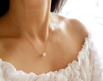 Gold White Pearl Necklace//Gold Single Pearl Necklace//Floating Pearl Necklace//Dainty//Everyday Necklace//Bridesmaid//Wedding Gifts/Layered