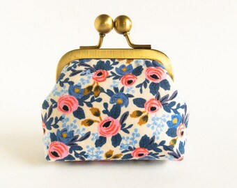 Floral Coin Purse, Small Pink Blue Kisslock Purse, Vintage Style Coin Purse, Earbud Case, Retro Coin Purse, Earphone Holder, Jewelry Case