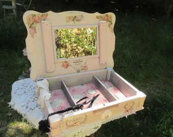 Vintage dressing table "box to treasure... Memories of Paris"