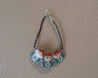 Bracelet 3 iridescent gray Russian dolls.