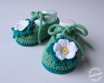 Chaussons bébé ballerines 0/2 mois verts à fleurs