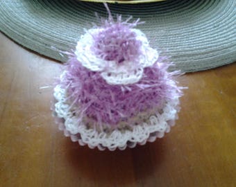 hand made crochet cupcake