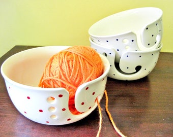 Polka Dots pottery yarn bowl, Large White ceramic yarn bowl, gift to mom - In stock