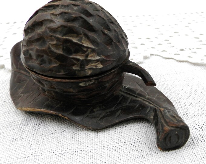 Antique Carved Wooden Black Forest Artisan Walnut and Leaf Shaped Inkwell, Primitive Wood Sculpted Nut 19th Century Curios, Collectible