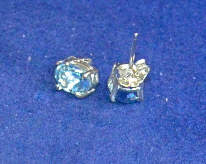 Aquamarine Studs, 7x5mm Oval, Natural, Set in Sterling Silver E1131